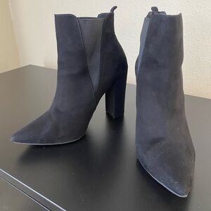 womens boots size 8